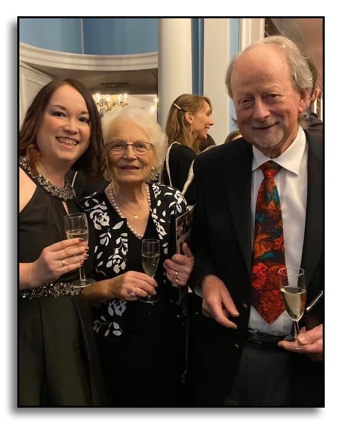 Sammantha Maclachlan, Alan e Charlotte Hodgkinson.
