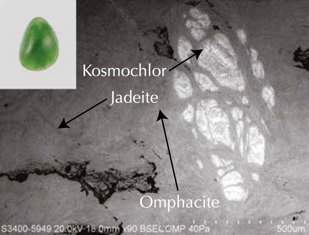 Figure 3 - Backscattered electron (BSE) image of a thunder fei cui sample composed of intergrowths ofomphacite, kosmochlor and jadeite. Specimen, photo and imaging: Liu Shang-i (‘Edward’); size of gem: 12.3 × 10.1 × 3.6 mm.