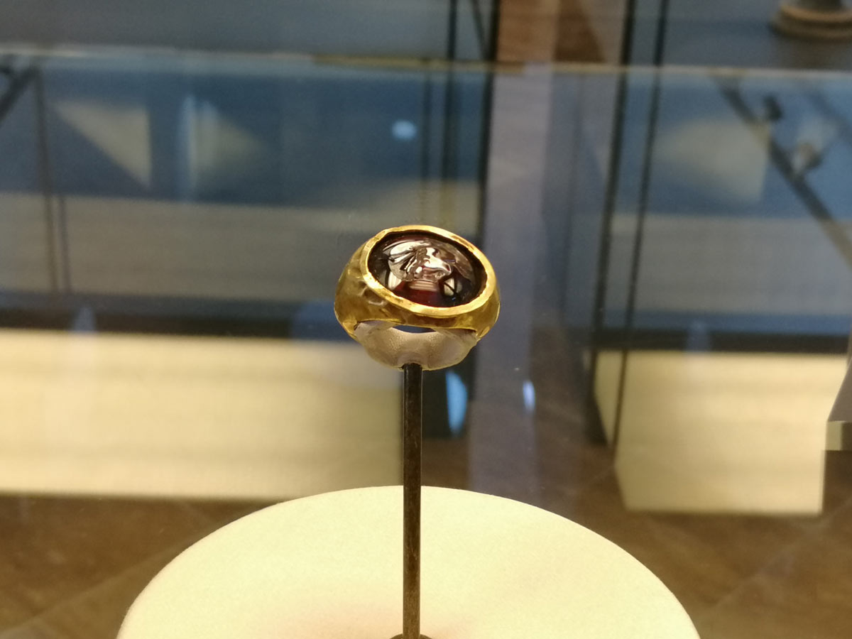 Oro-fermato-eboli-mostra-museo-archeologico-004